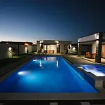 Апартаменты Luxury Blue Sky *