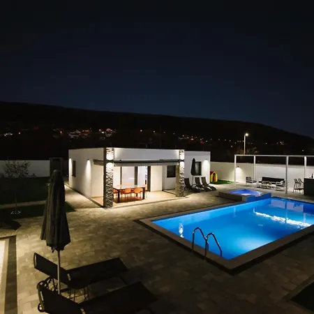 Luxury Blue Sky Διαμέρισμα *