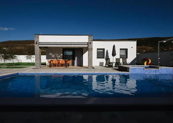 Apartment Luxury Blue Sky