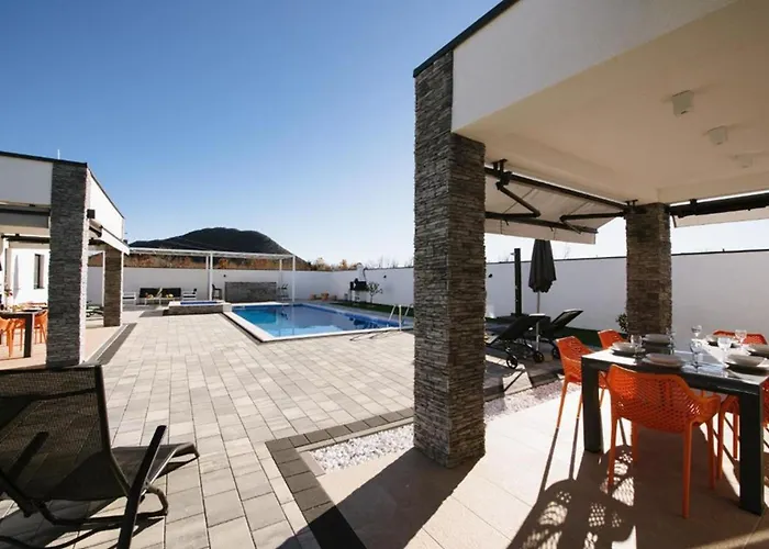 Apartment Luxury Blue Sky